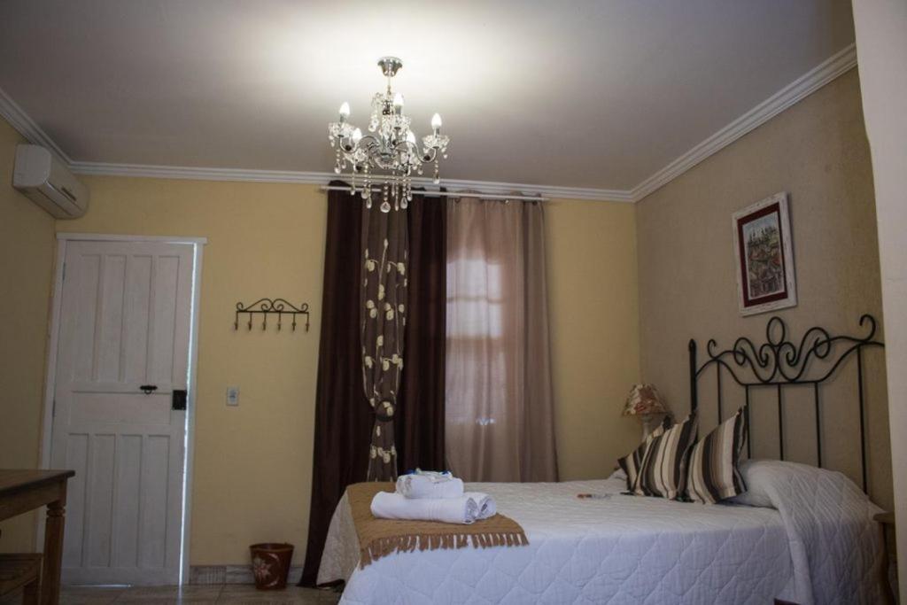 טיראדנטס Pousada Hospedaria Da Villa חדר תמונה