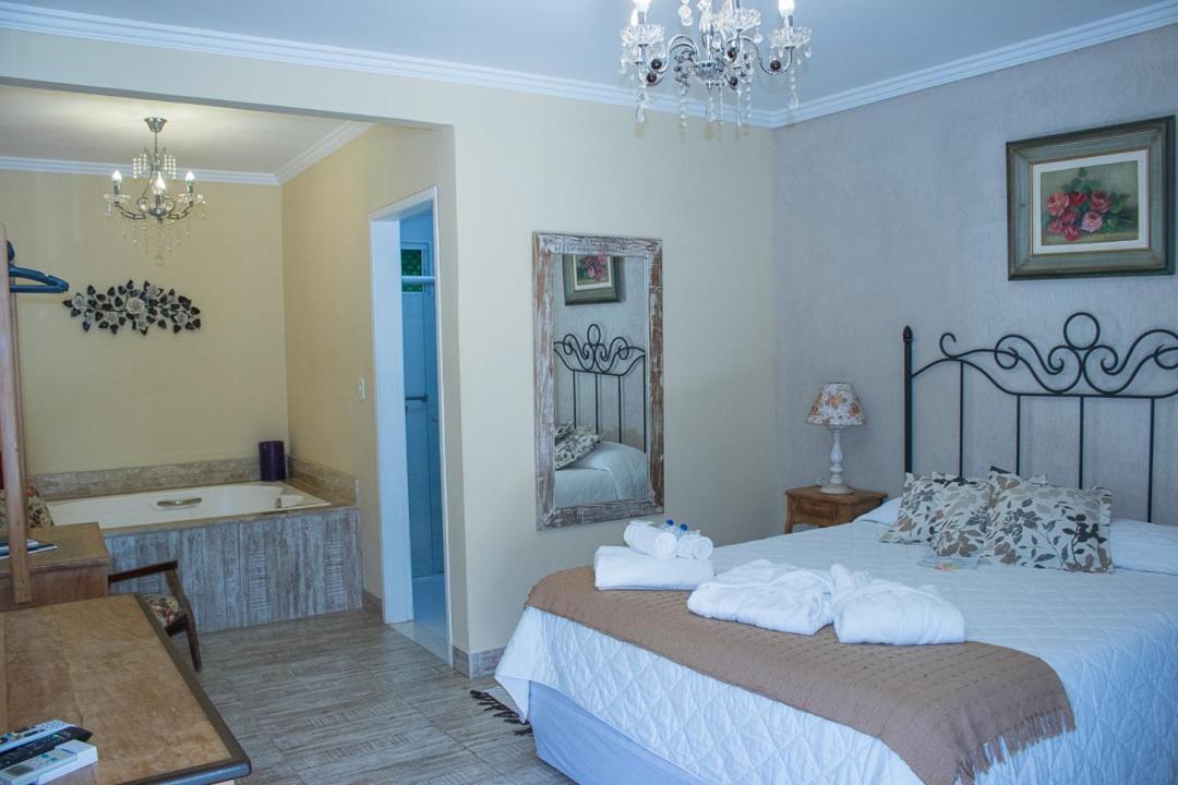 טיראדנטס Pousada Hospedaria Da Villa חדר תמונה